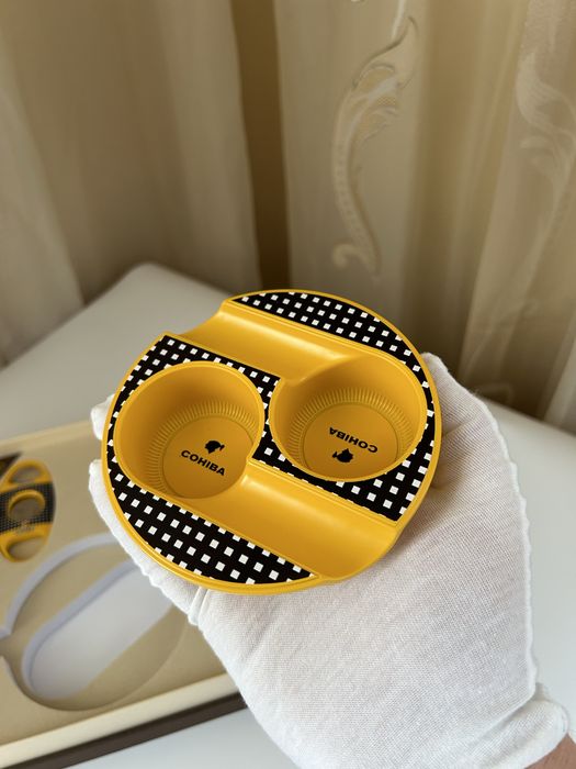 Комплект Cohiba – запалка с 4 пламъка, пънч, ножче и пепелник за пури