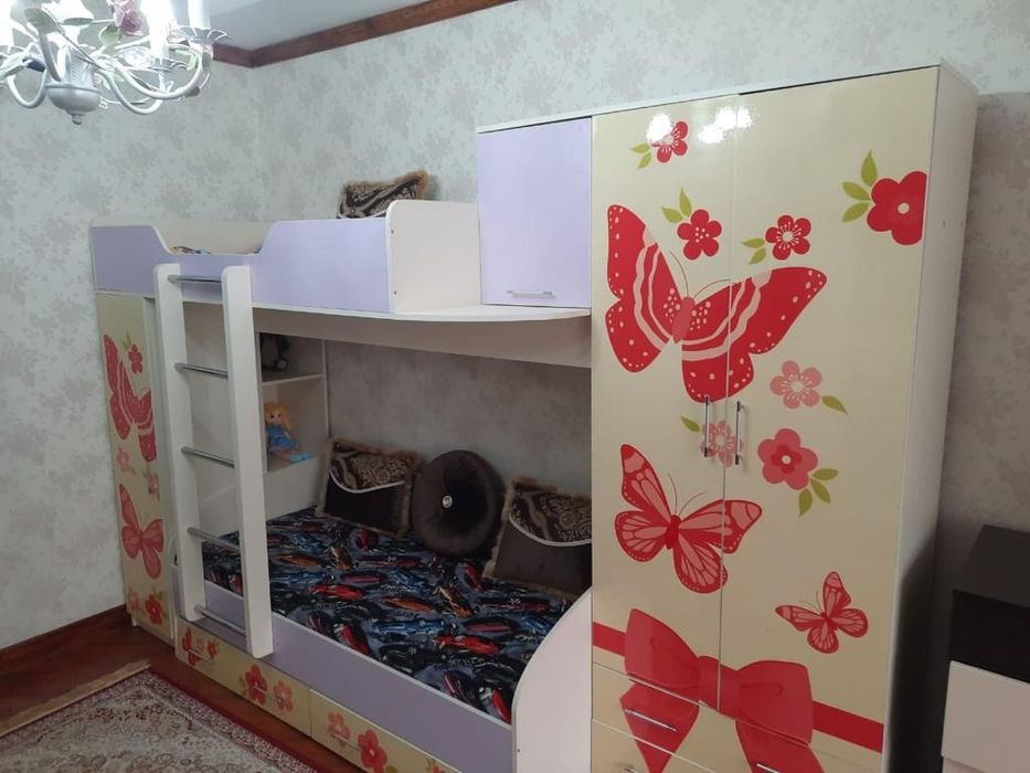 Двухярусная кровать