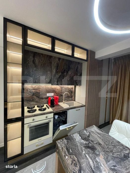 Apartament modern 3 camere, 59 mp, decomandat, bloc nou, zona Zamca