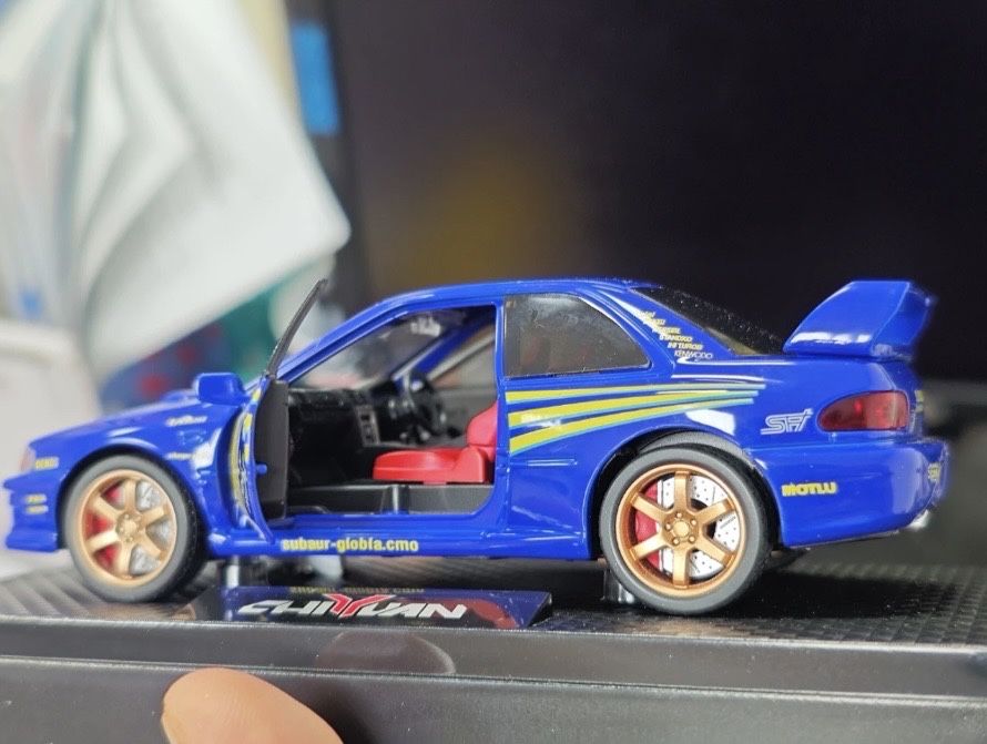 Subaru Impreza моделька машины