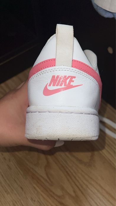 Дамски обувки номер 40