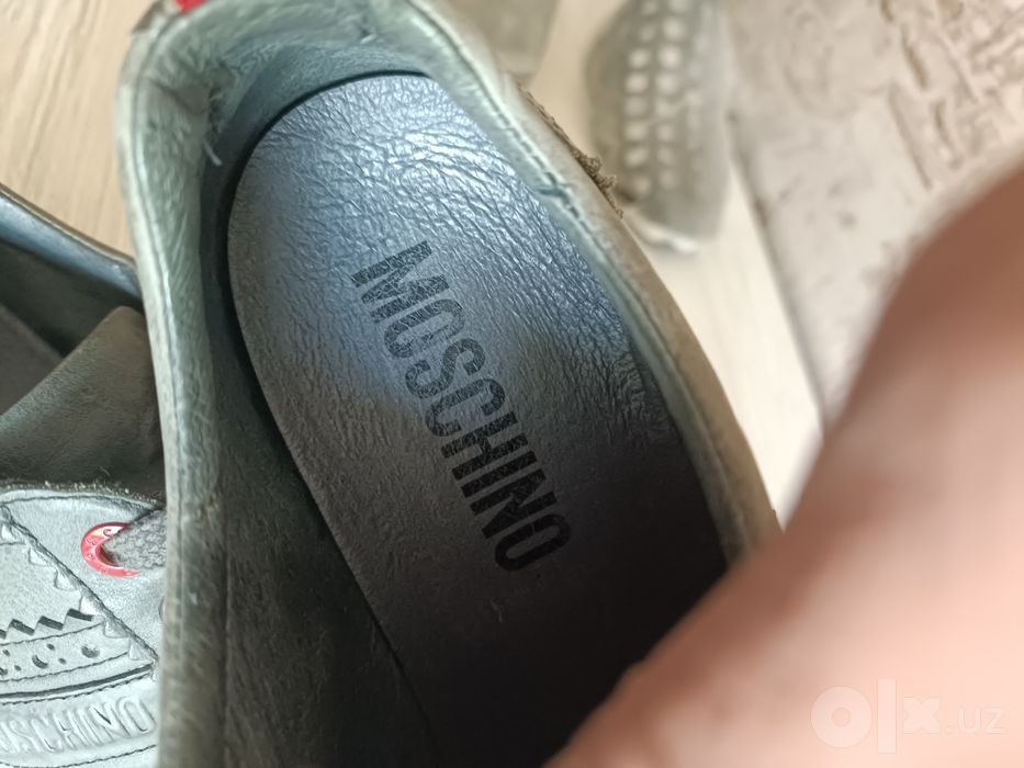 Оригинальные кроссы Moschino