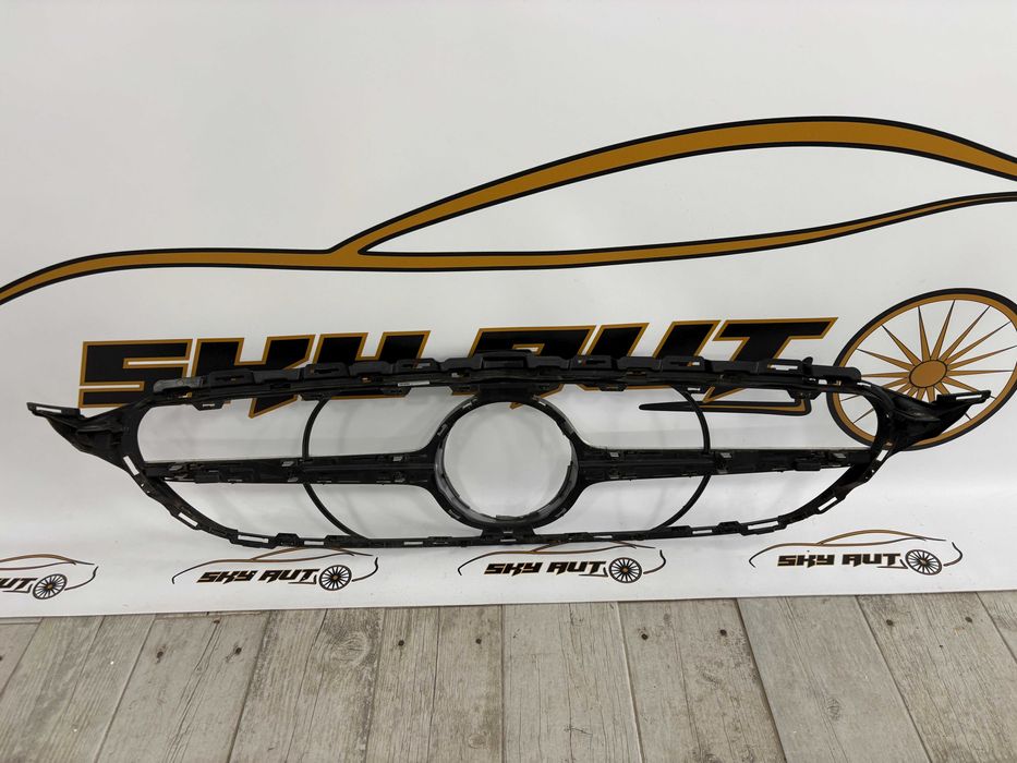 Grila radiator Mercedes C class W205 dupa 2015 cod A2058804383