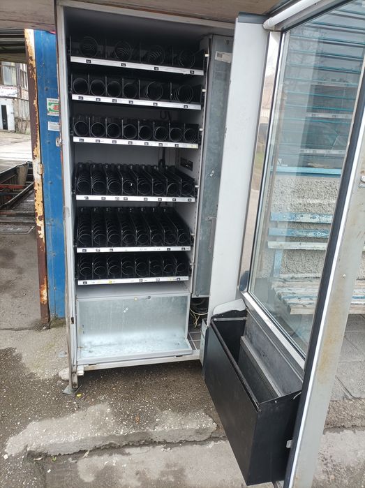 Хладилен Вендинг автомат Бианчи вега 850