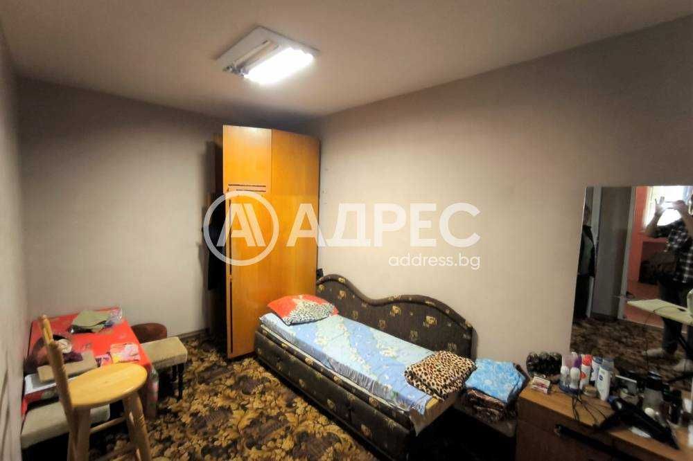 Продава се Тристаен апартамент в Разград, Васил Левски - 66 кв.м за 1005 €/кв.м - Снимка #1