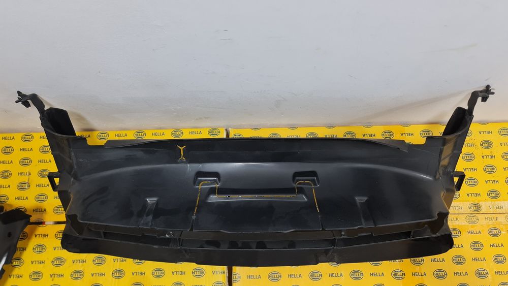Hota deflector difuzor aer radiatoare BMW 3 f30 f31 bara fata M normal
