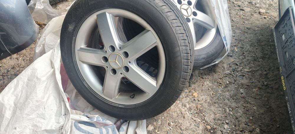 Оригинални джанти за Мерцедес 16  с гуми летни  lassa driveways