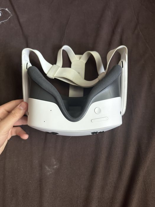 Продам meta quest 3s