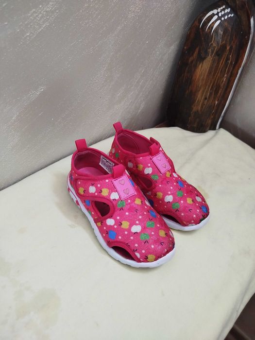 Пантофки за момиче