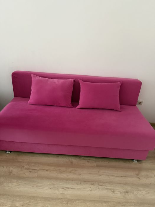 Продаю диван 2-х местный