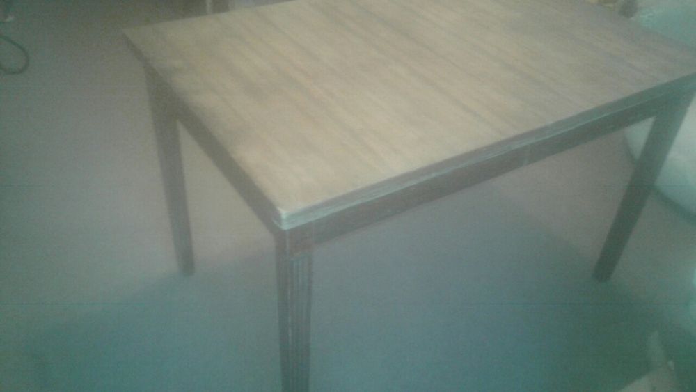 Продам стол раздвижной