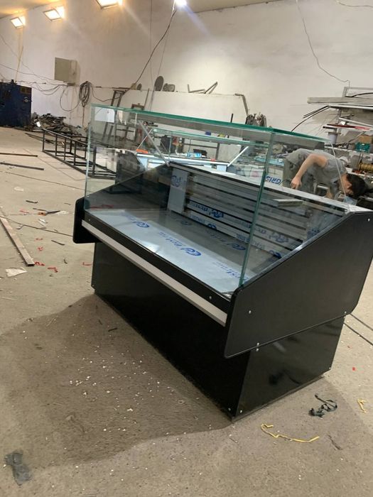 Витрина холодильник