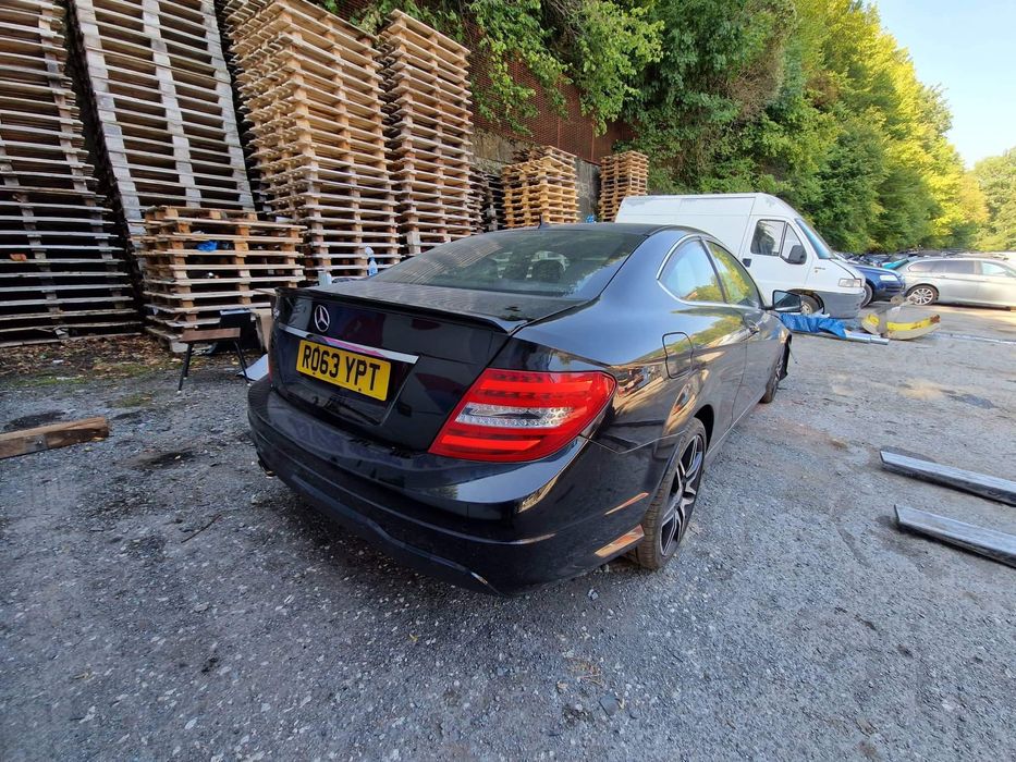 Mercedes C204 C250 бензин M271 204кс  автоматик НА ЧАСТИ!