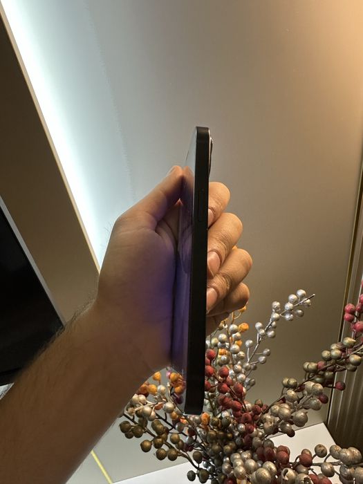 Продам IPhone 13 128gb