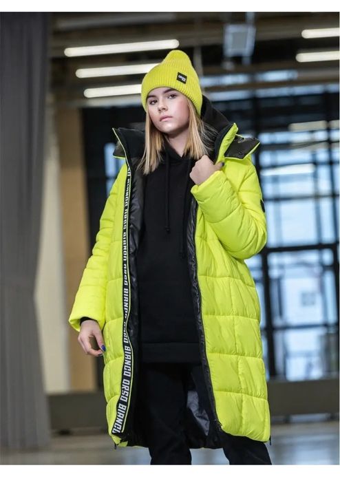 Куртка зимняя на 140-146р Россия