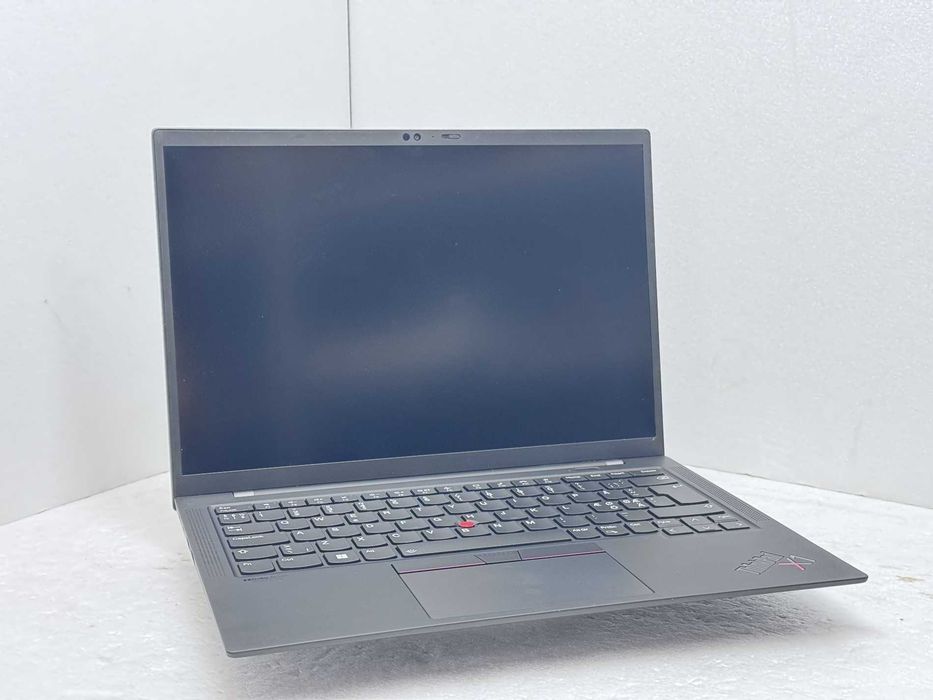 Реновиран лаптоп Lenovo ThinkPad X1 Carbon 9th Gen 14" IPS 1920x1200 FHD+ webcam i7-1165G7 32GB DDR4 1020GB M.2 Nvme/ клас А/ 12м гаранция