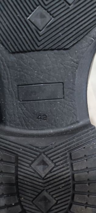 Продам кожаные туфли новые срочно