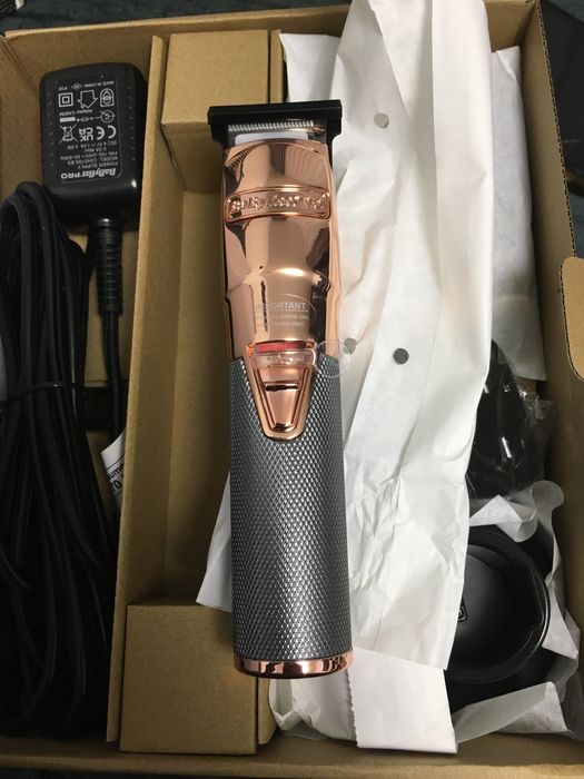 Trimer Profesional Babyliss Model nou Sigilat