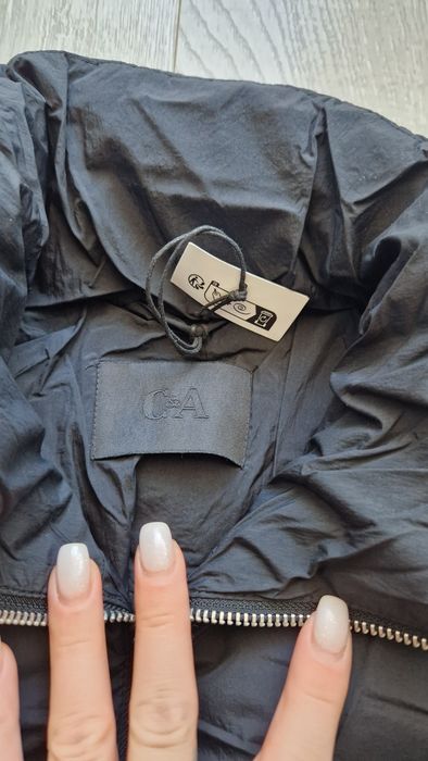 Geaca neagra dama