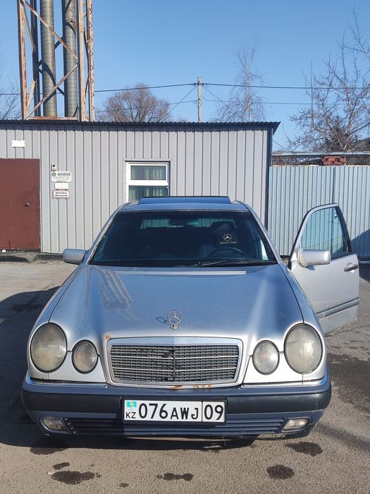 Продам Мерседес w210