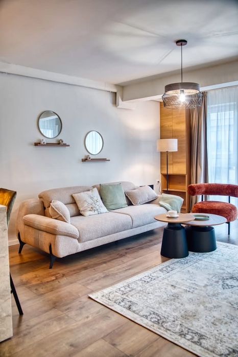 De vanzare 2 camere Soporului cu Garaj