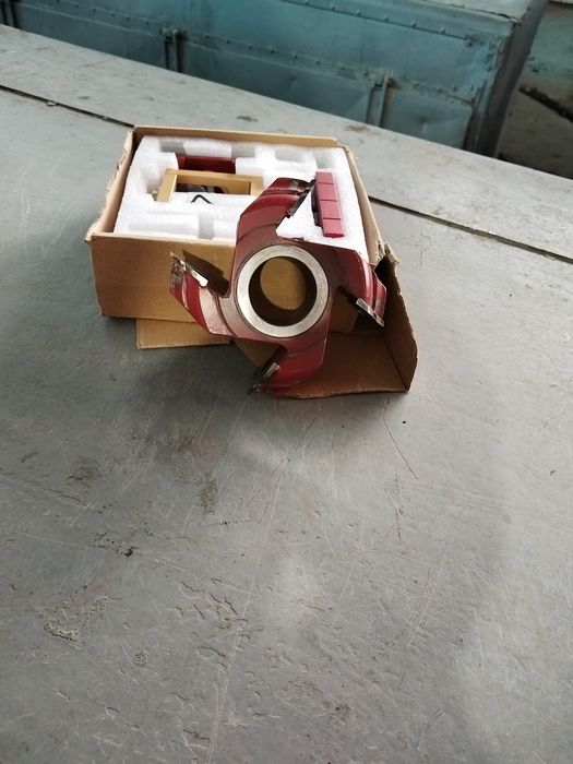 Насадная фреза по дереву