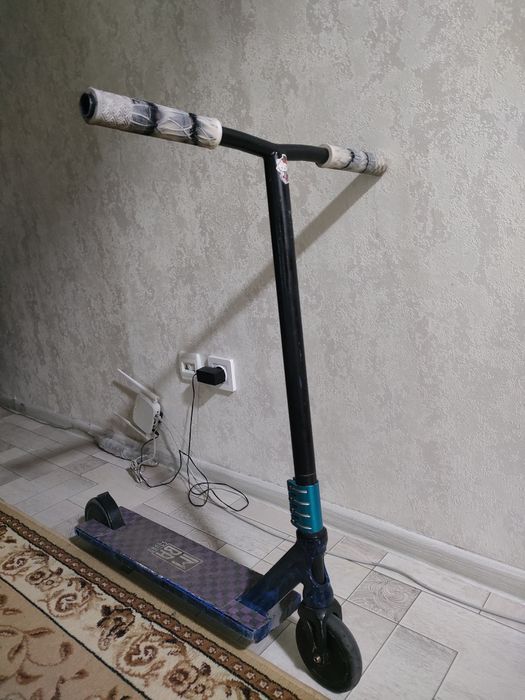 Самокат пиксель новатрак