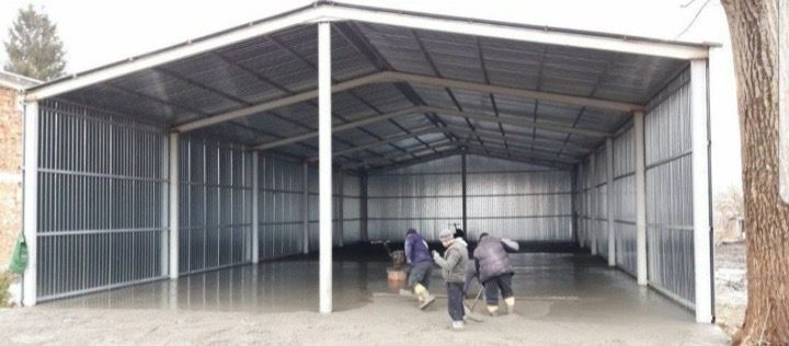 Vând hală  metalică 10x25