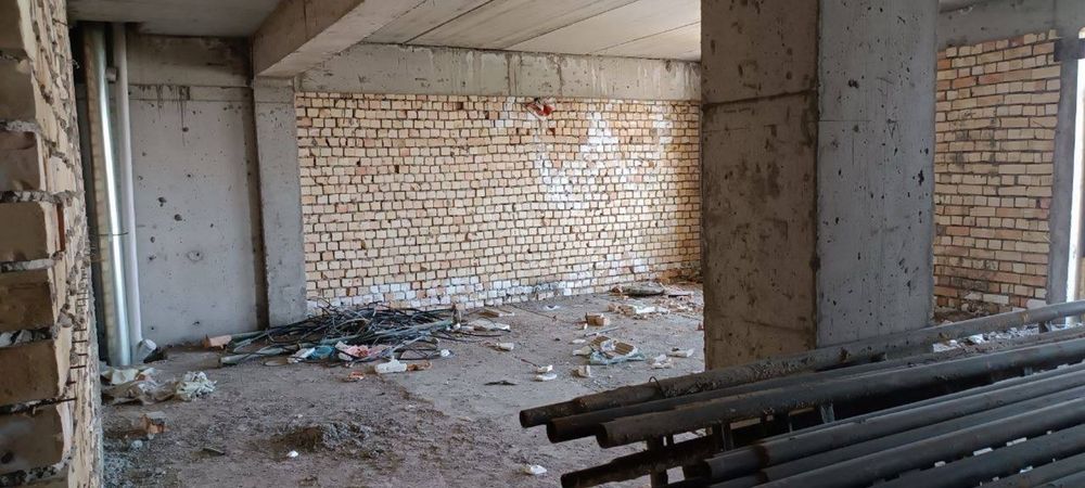 Uy sotiladi, 9-10 etaj Sergili moshina bozor