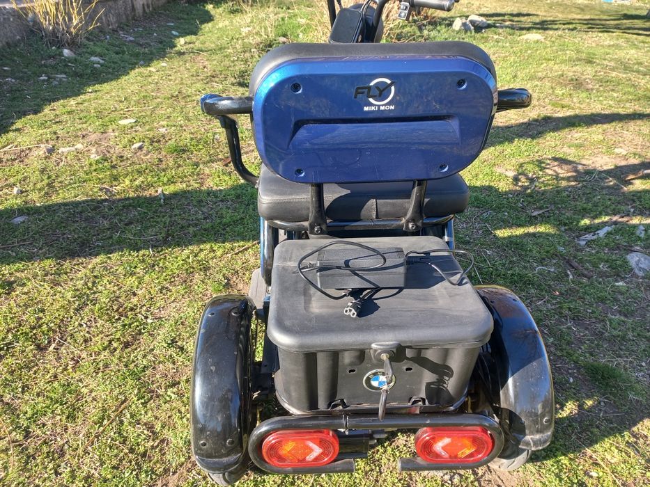 Триместна Електрическа триколка