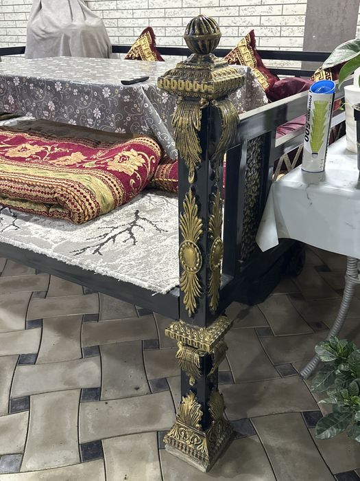 тапчан для сада.