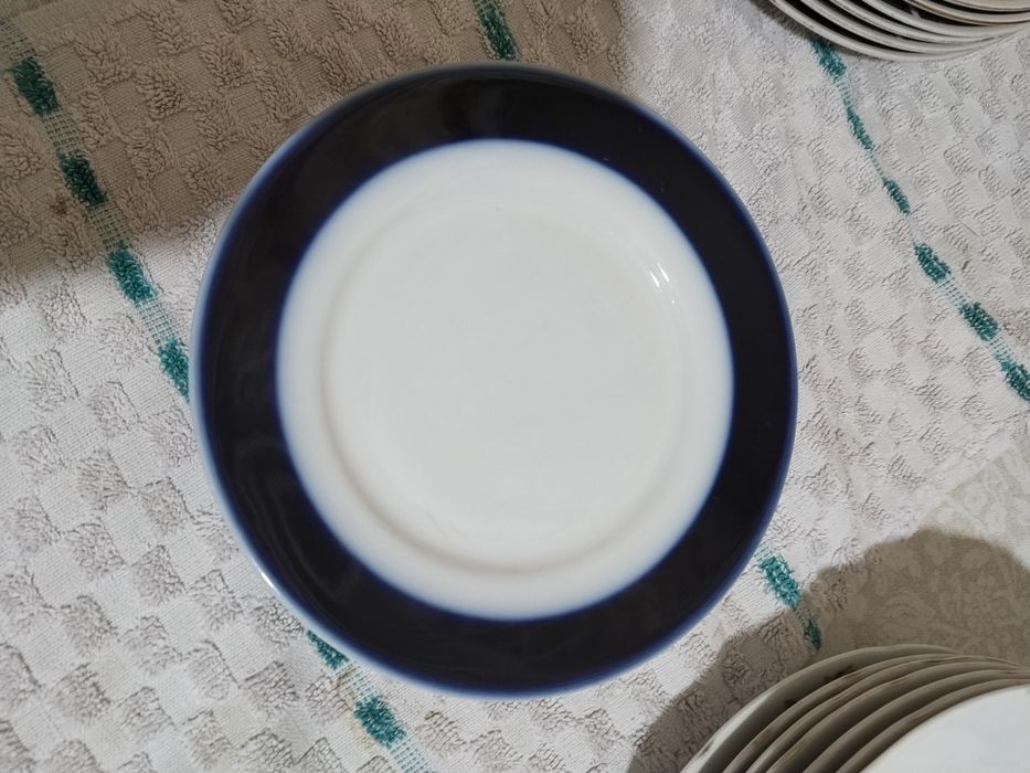 Тарелки все по 6 штук