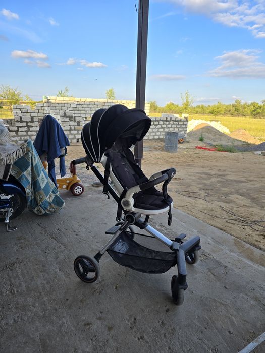 Продам коляску Teknum