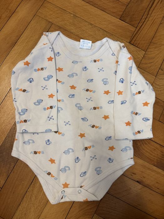 Подарявам детски и бебешки дрехи