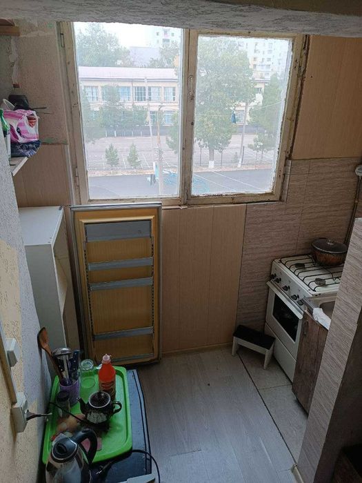 Продаю 1 комнатную квартиру на Корасу-6,бывшее общежитие.