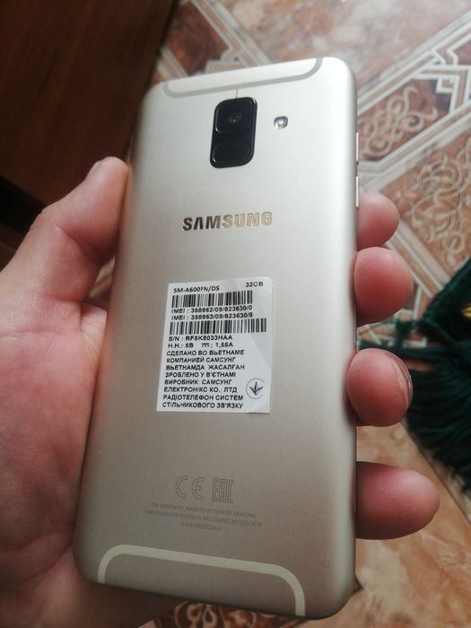 Продам Самсунг А6
