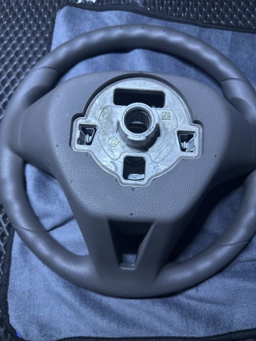 Продам руль от Кобальта