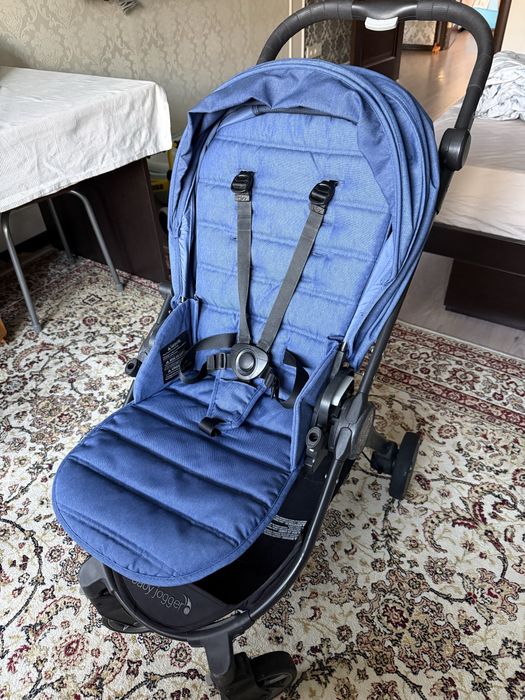 Коляска прогулочная Baby Jogger