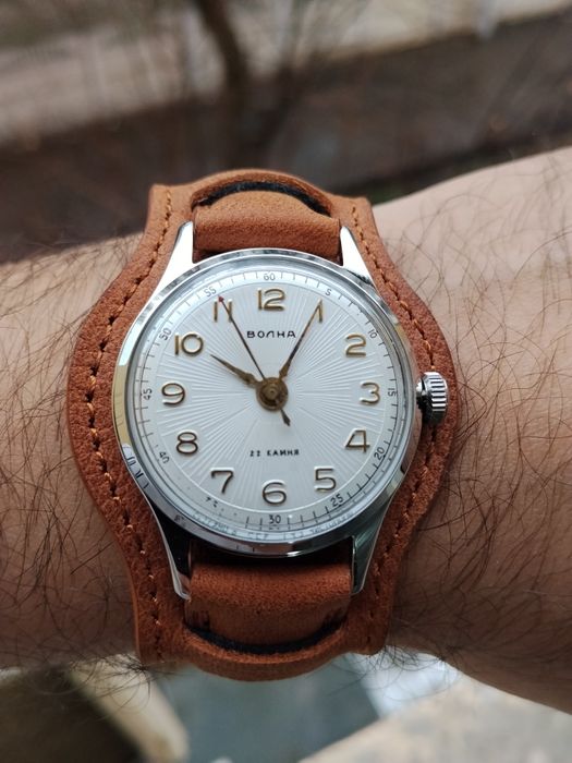 Восток - Волна - Прицезионные. 22 камня. Нержавейка.