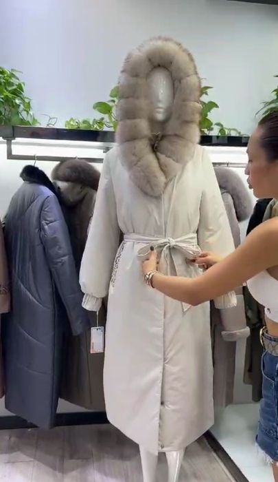 Продам женский куртки