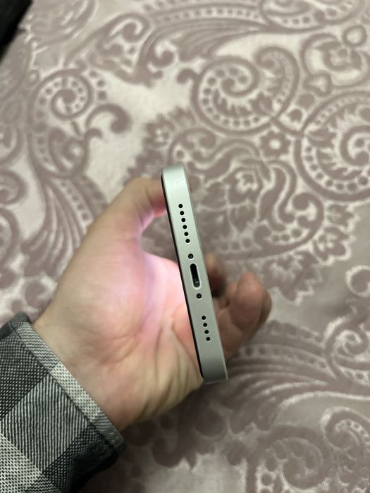 Iphone1 11 в корпусе 17