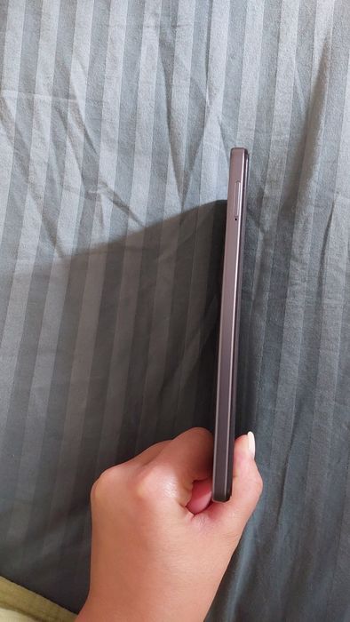 Vand Motorla G24