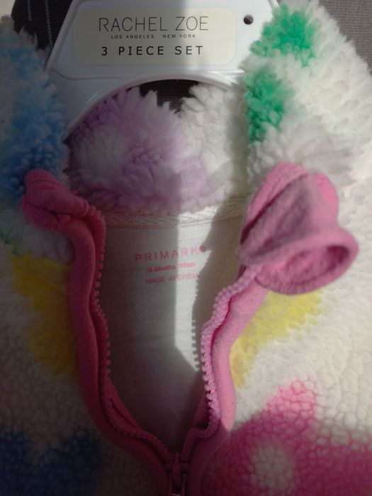 2× hanorac fleece , marimea 92.