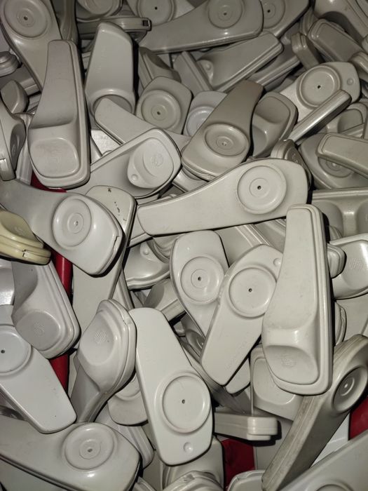 Оборудване за магазин , стойки, манекени, копчета за охрана