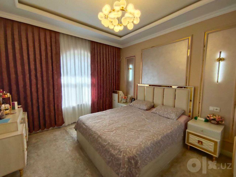 Продаётся двух комнатная квартира с ремонтом в новостройке САМПИ