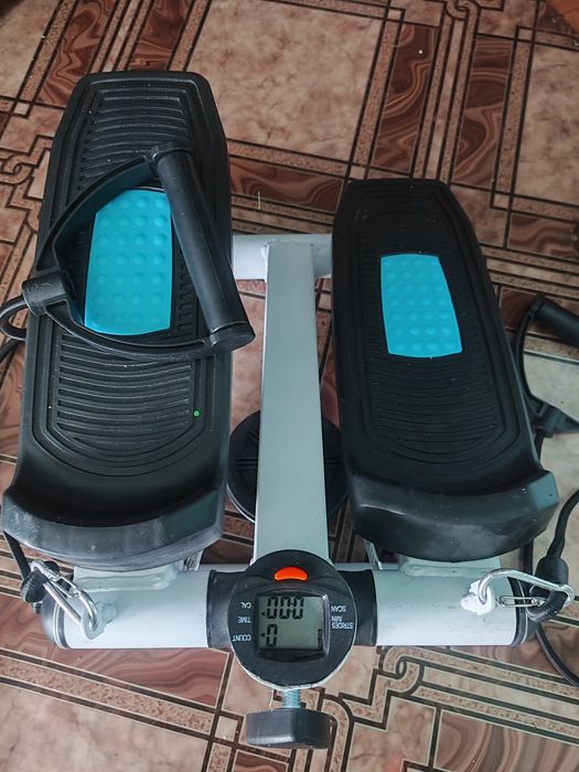 Продам степпер 10000