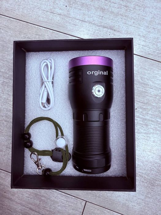 Ультрафиолетовый фонарь 180 вт!