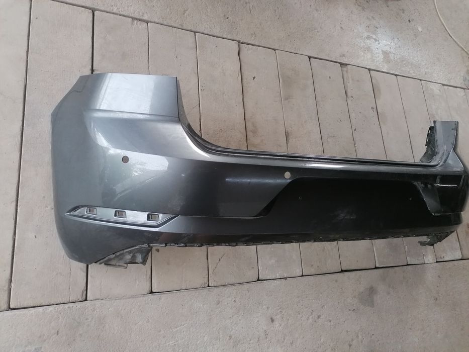 Bara spate vw golf 7 hatchback facelift