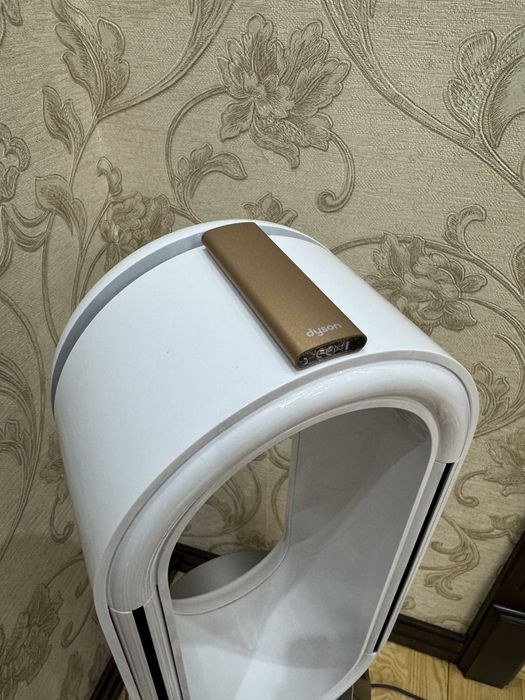 Dyson PH04 увлажнитель и очиститель воздуха 2-в-1