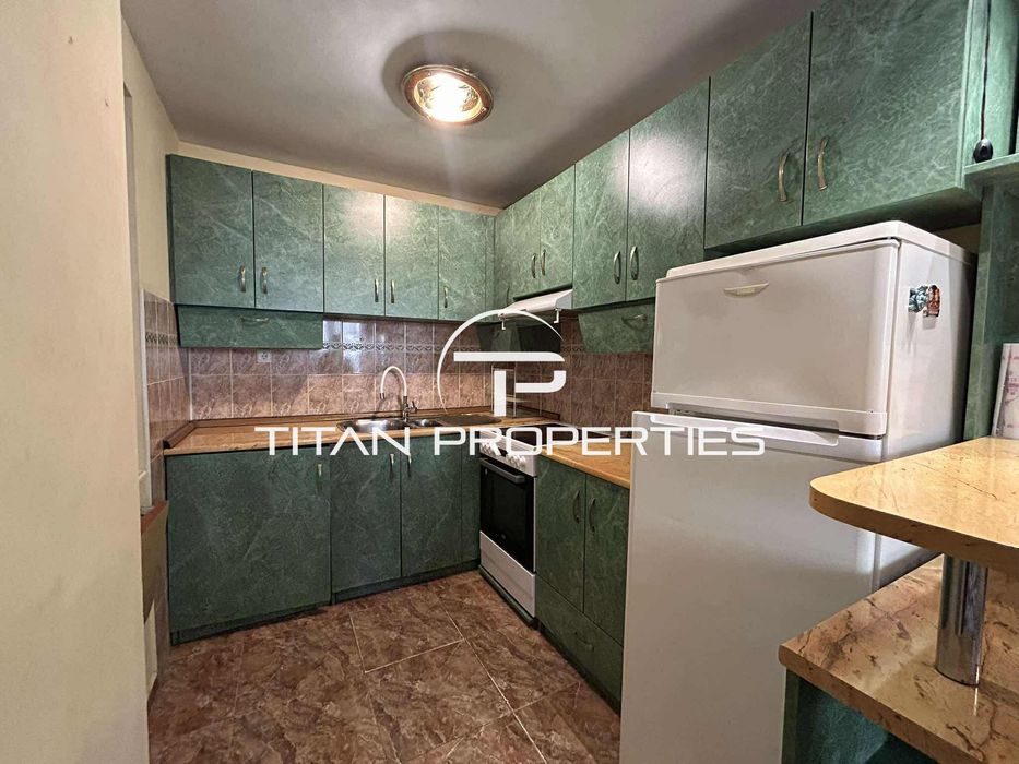 Дава се под наем Тристаен апартамент в Варна, Център - 100 кв.м за 664 € - Снимка #4